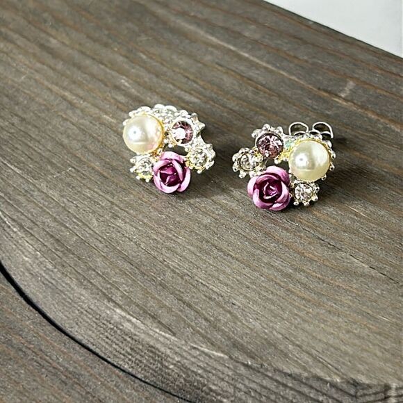Avon (SAC) Faux Pearl and Mauve Rose Earrings- Romantic Expression - Picture 2 of 5